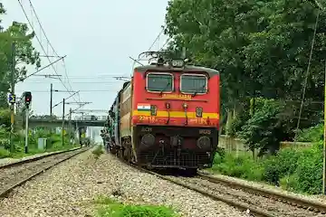 resizeplus_1760503285_1759467905_Indian-Railways-begins-application-process-for-3115-vacancies-Know-how-to-apply-2-2025-08-6f53e6922dc2b04e527a55e94659ed1e