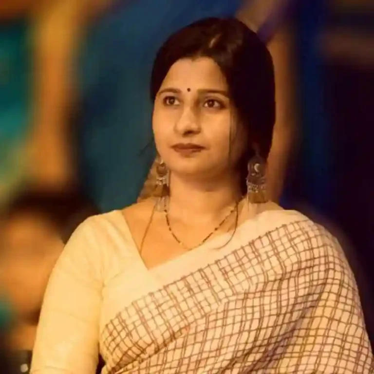 resizeplus_Subhrangshu-wife_1