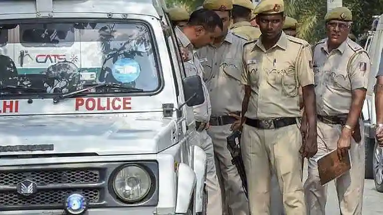resizeplus_eisamay_2026-09-15_ue9rqpz3_delhi-police-650625×3001530018218407